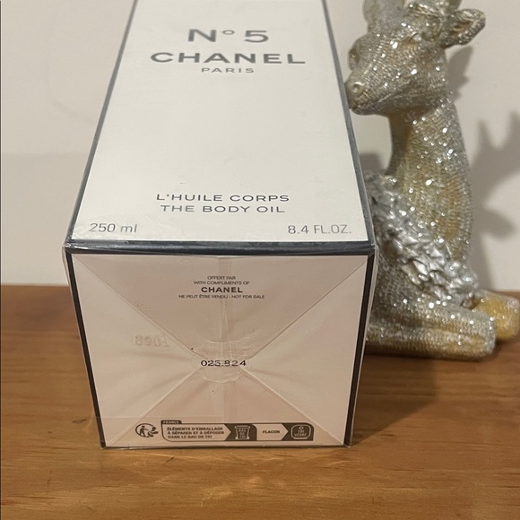 CHANEL N°5 Body Oil NEW SEALED CONTAINER - Picture 3 of 6